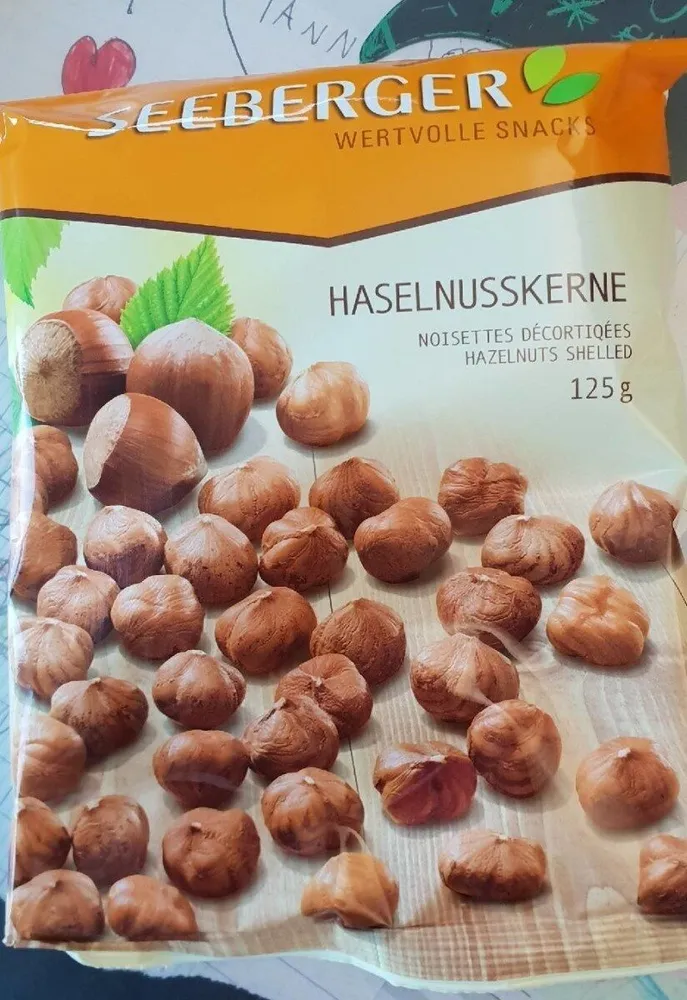 Haselnüsse