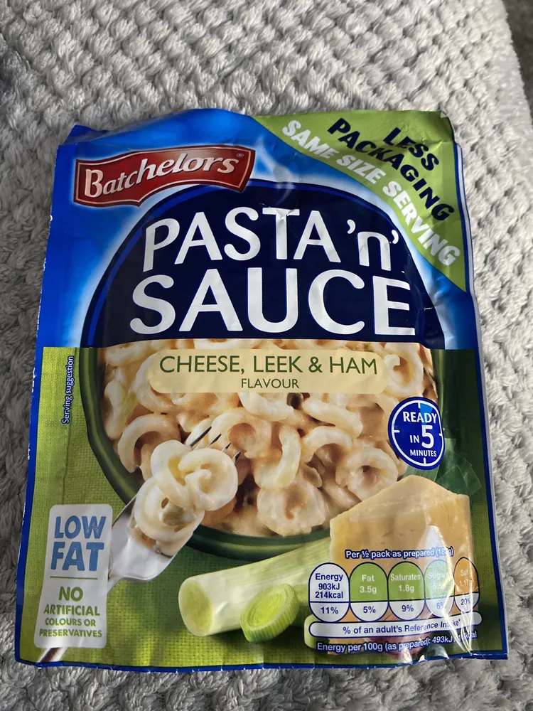 PASTA 'n' SAUCE CHEESE, LEEK & HAM FLAVOUR