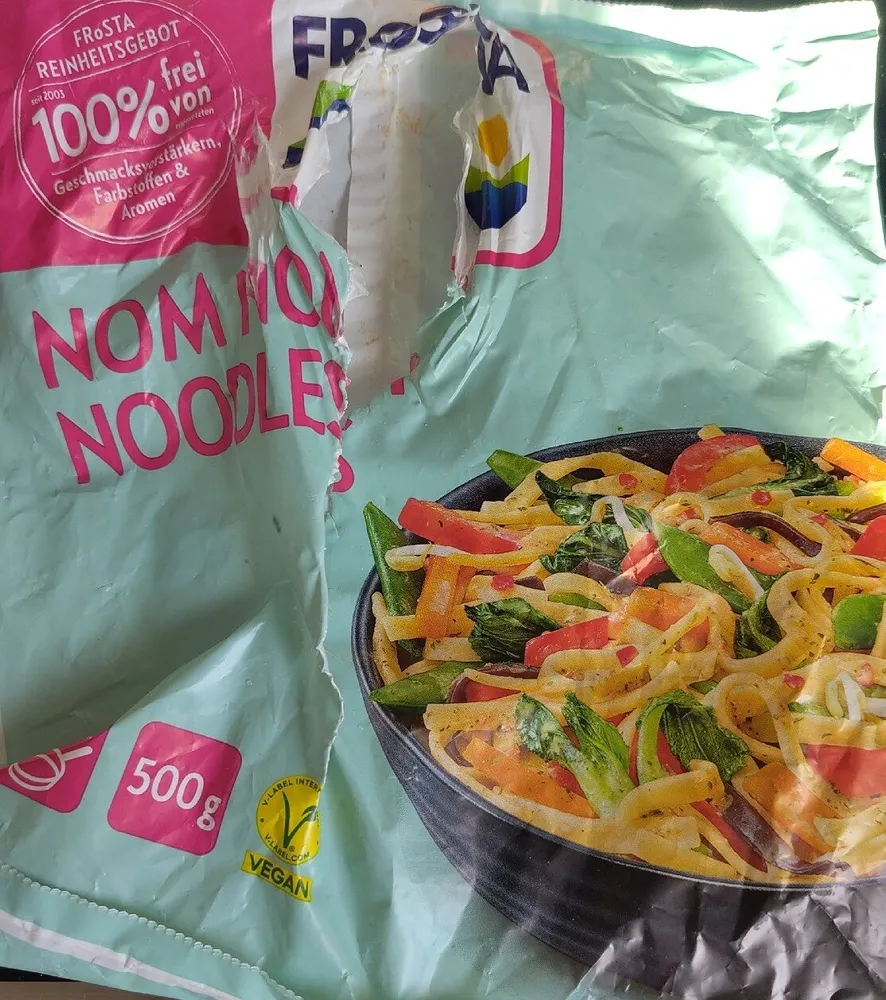 Nom Nom Noodles