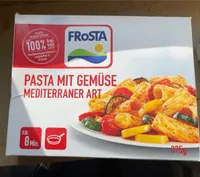 Pasta mit Gemüse mediterraner Art
