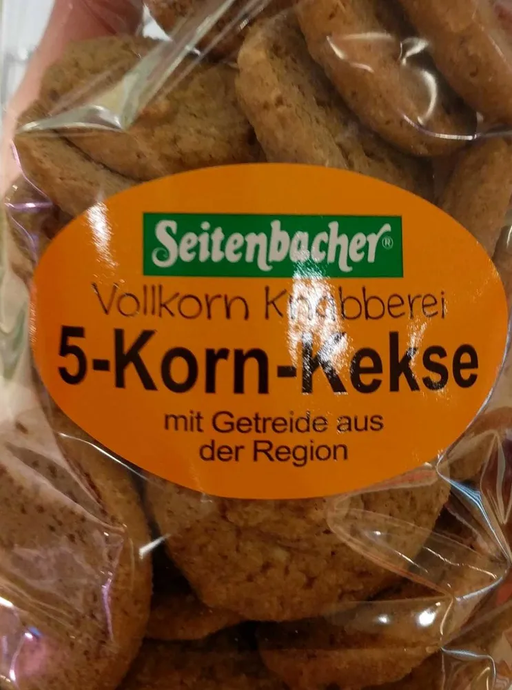 Vollkorn Knabberei 5-Korn-Kekse mit Getreide aus der Region