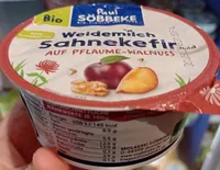 Weidemilch Sahnekefir auf Pfkaume-Walnuss