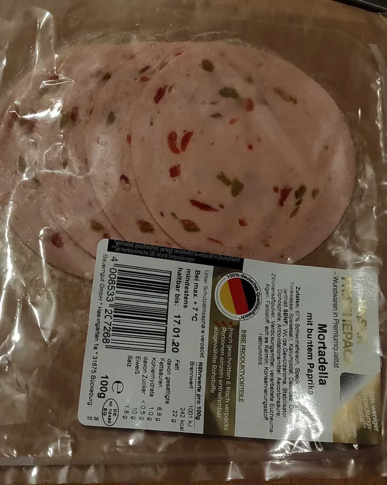 Mortadella mit buntem Paprika