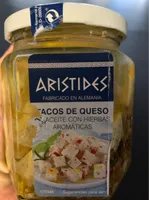 Tacos de queso en aceite con hierbas aromaticas