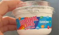 Danone Sprinklins, Joghurterzeugnis mit Erdbeergeschmack & bunten Schokolinsen 2x(101g + 9g) = 220g