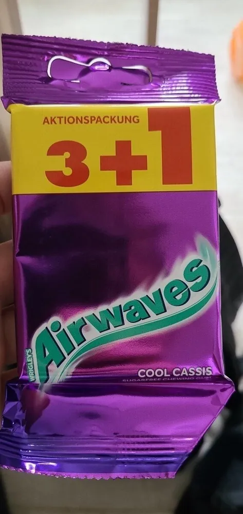 Cool cassis