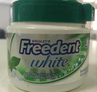 Box 98G Dragees White Menthe Verte Freedent