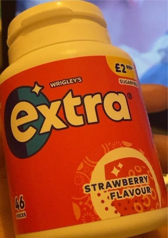 Strawberry gum