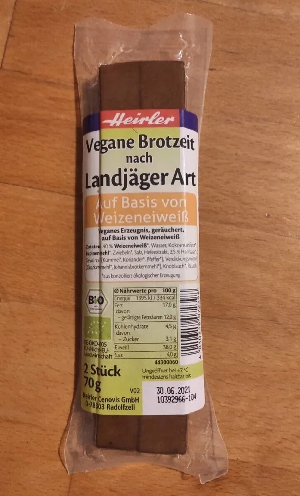 Vegane Brotzeit nach Landjäger Art