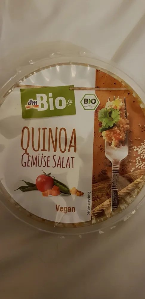 Quinoa gemüse salat