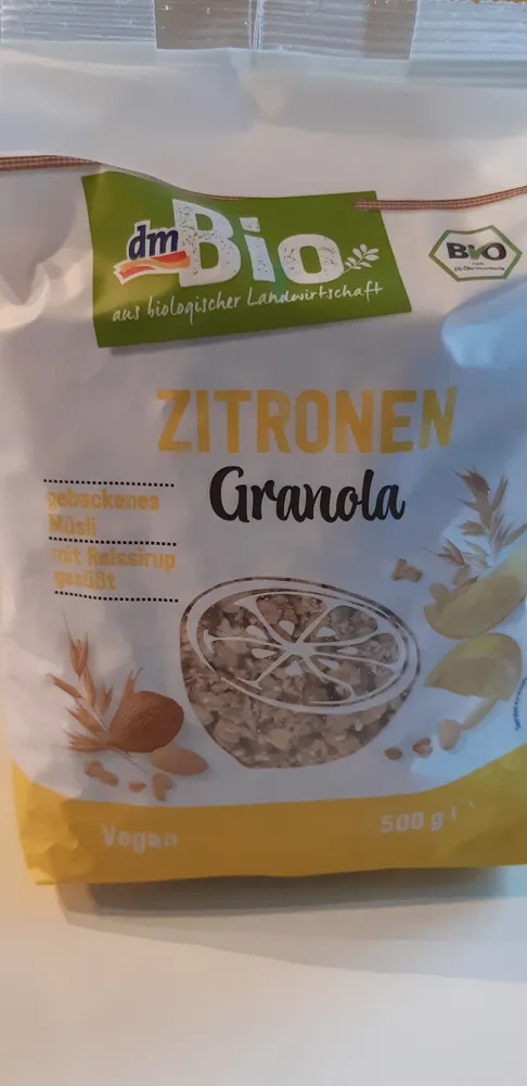 Zitronen Granola