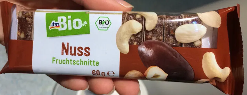 Nuss Fruchtschnitte
