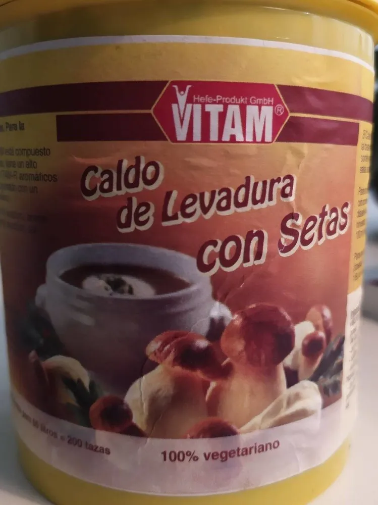 Vitam caldo de levadura con setas