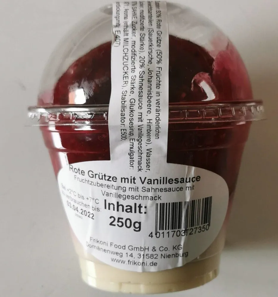 Rote Grütze mit Vanillesauce