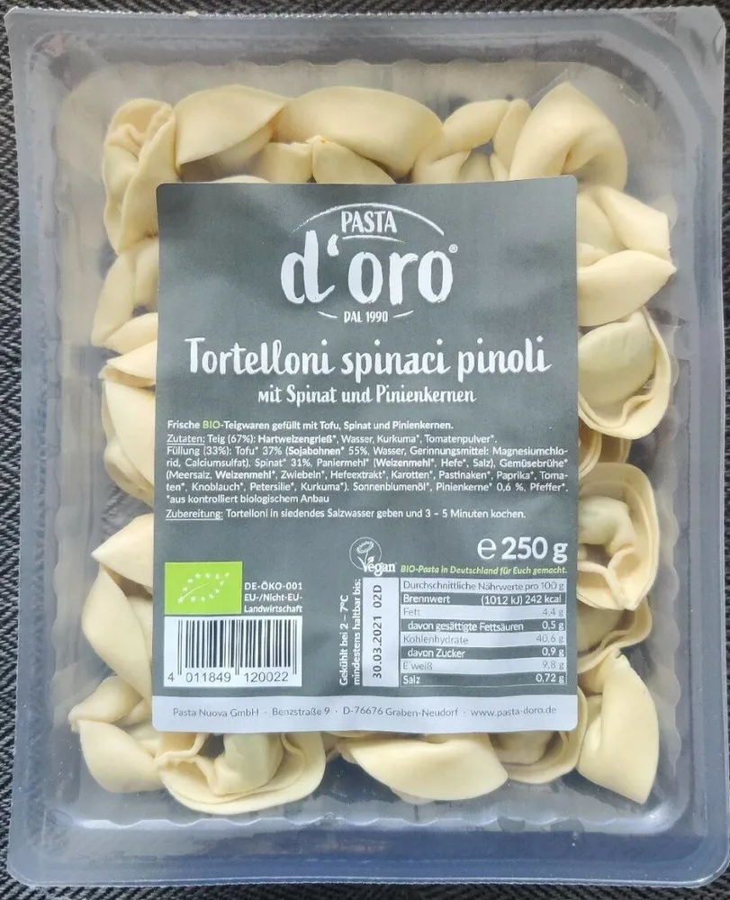 Tortelloni Spinat-Pinienkerne