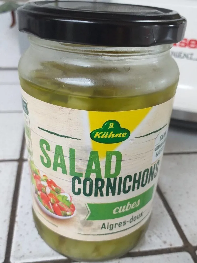 Salad cornichons