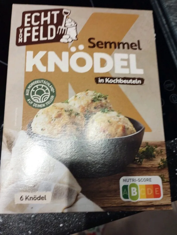 Semmel Knödel im Kochbeutel