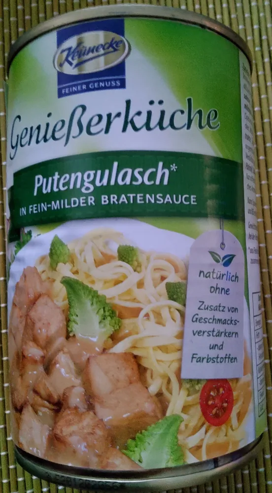 Putengulasch in fein-milder Bratensauce