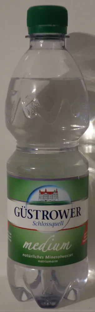 Mineralwasser medium