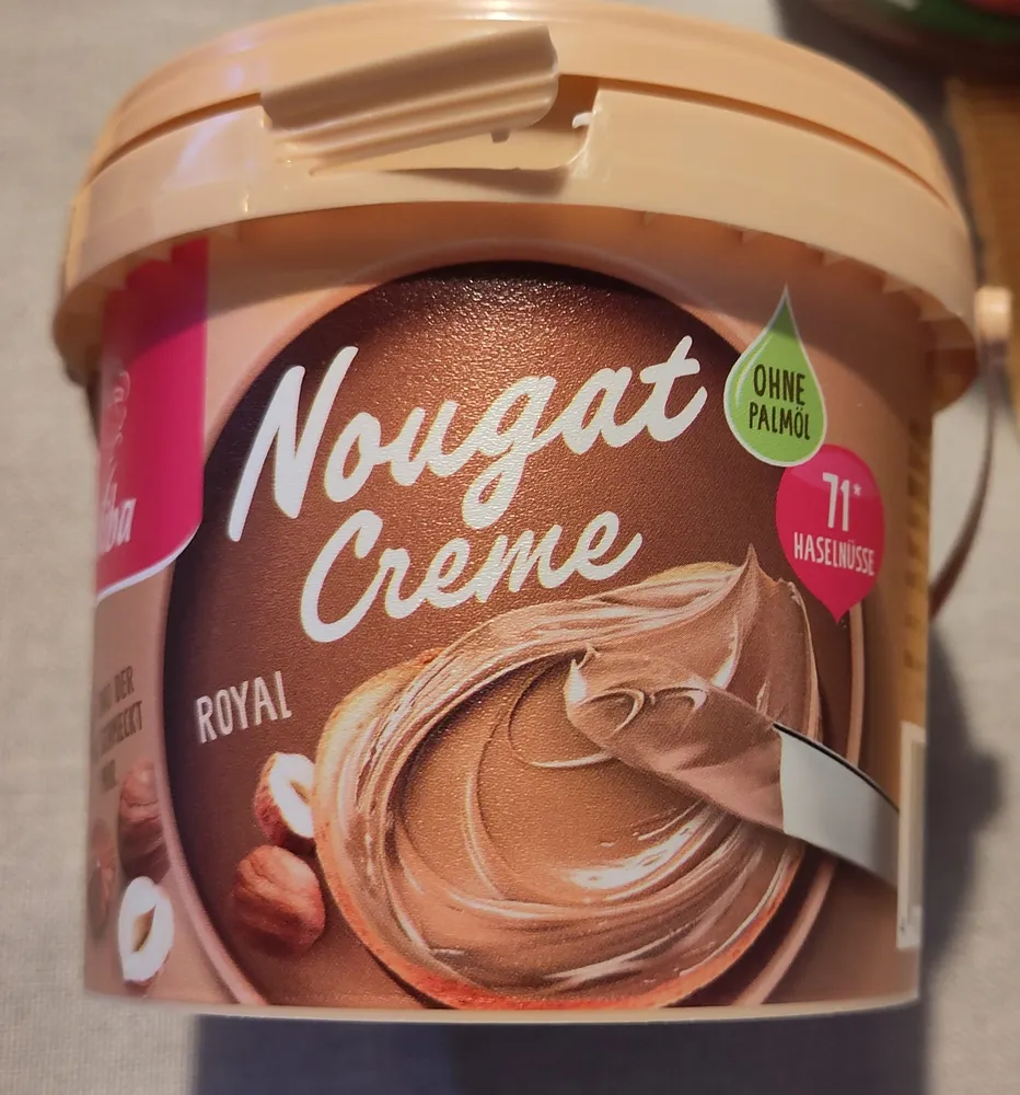 Helle Nougat-Creme