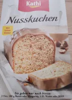 Nusskuchen mit feiner Glasur