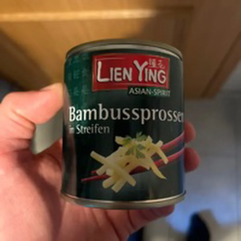 Bambussprossen in Streifen
