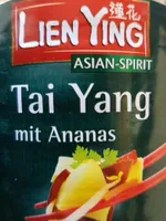 Tai Yang mit Ananas