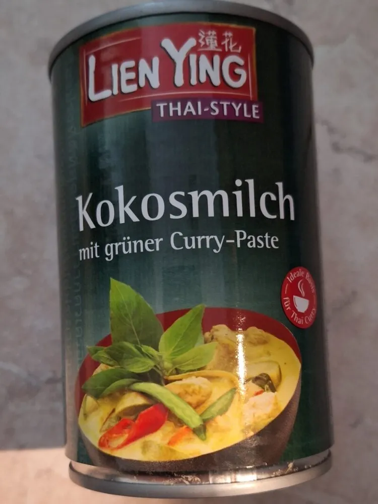 Kokosmilch mit Curry Paste
