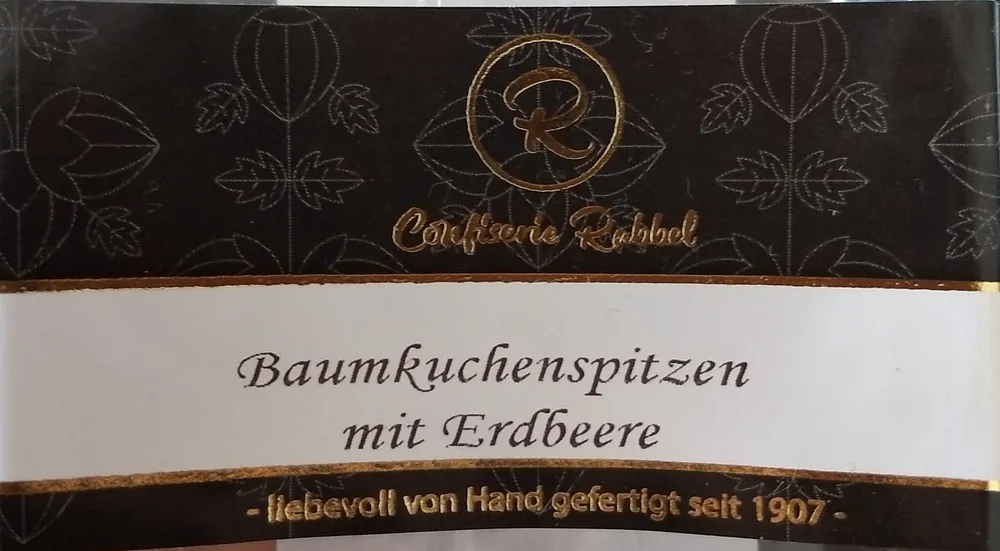 Baumkuchenspitzen mit Erdbeeren