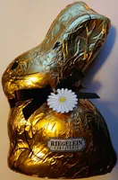 Sitzender Osterhase, fairtrade