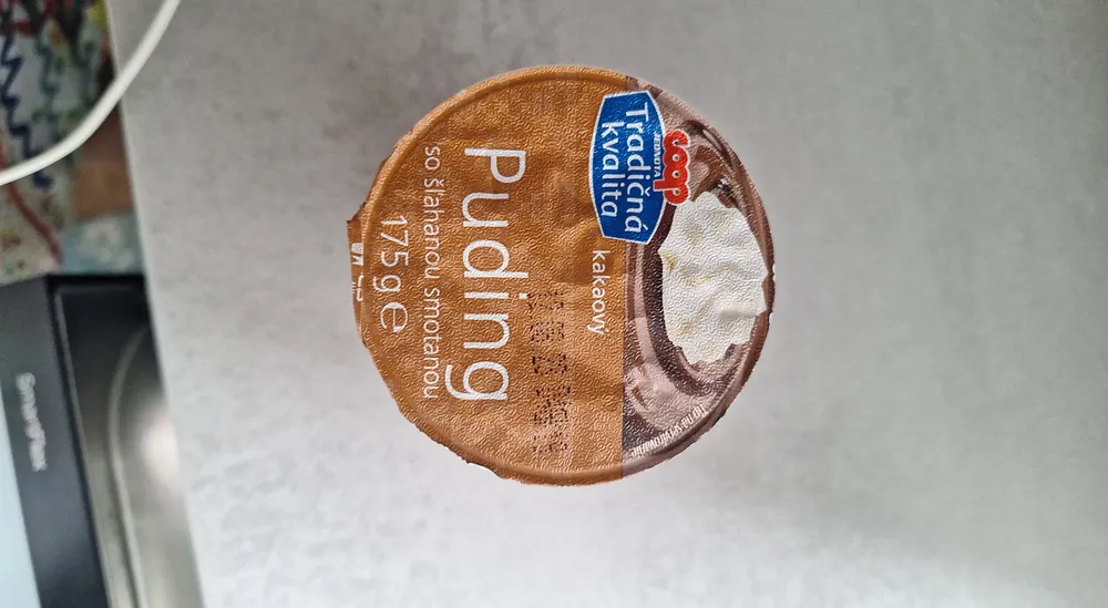 Puding so šľahanou smotanou kakaový