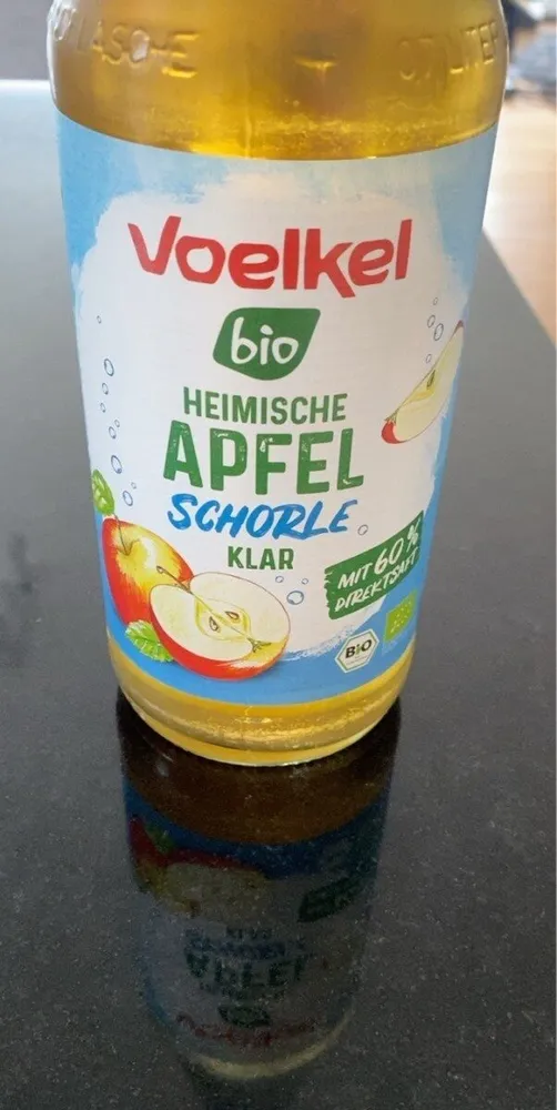 Heimische Apfelschorle klar