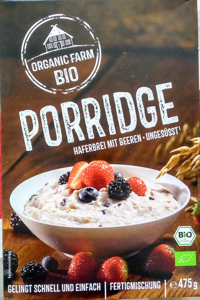 Porridge Haferbrei mit Beeren