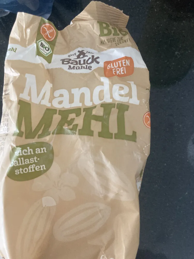 Mandelmehl