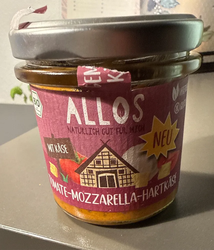 Tomate-Mozzarella-Hartkäse