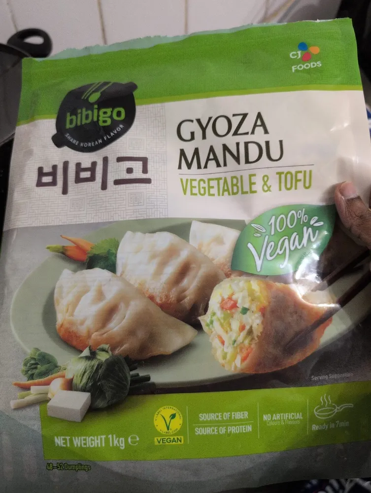Gyoza vegetable and tofu