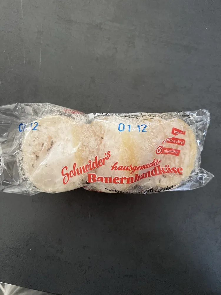 Hausgemachter Bauernhandkäse