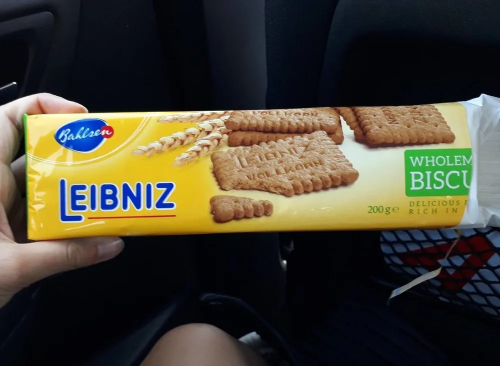 Wholemeal biscuits