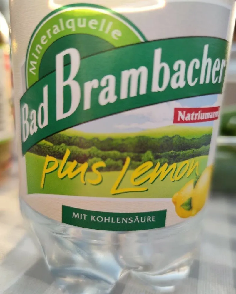 Mineralwasser Plus Lemon