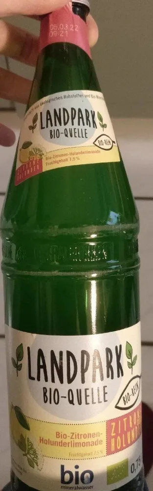 Bio-Zitronen-Holunderlimonade