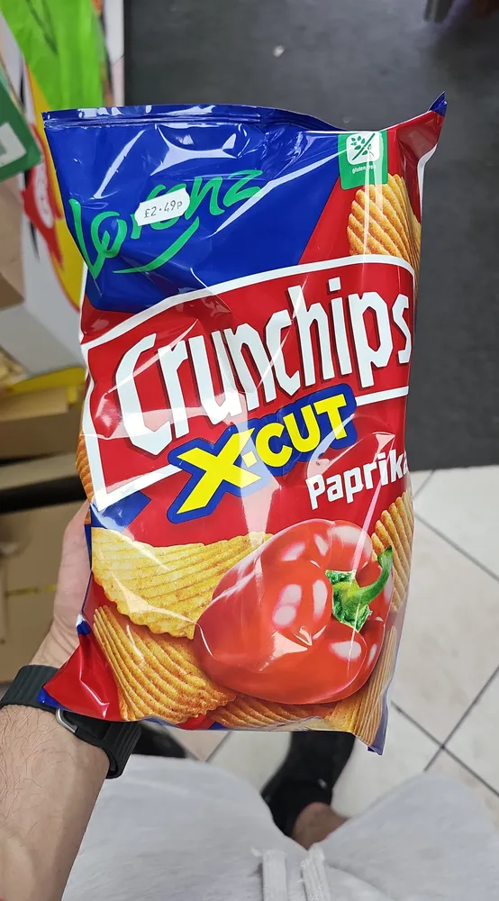 crunchips x cut paprika
