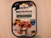 Makrelenfilets mit Zwiebeln, Mais und Bohnen Sauce Western-Art