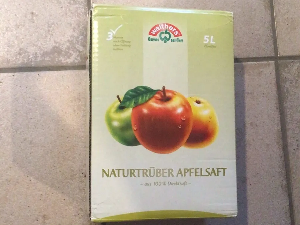 Naturtrüber Apfelsaft aus 100 % Direktsaft