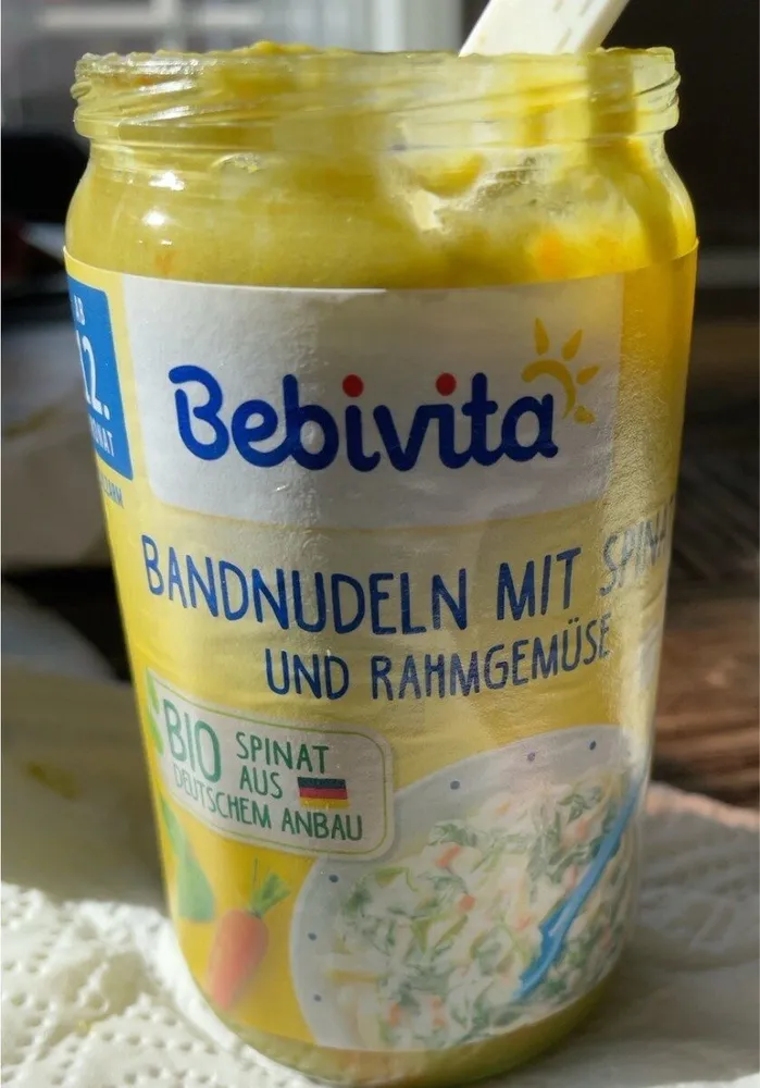 Bandnudeln mit Spinat und Rahmgemüse