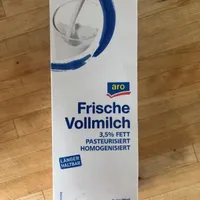 Frische Vollmilch