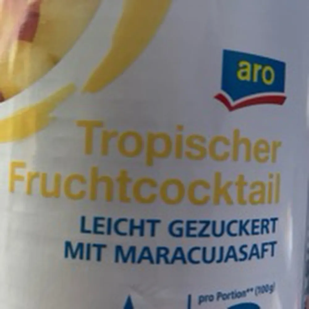 Tropischer Fruchtcocktail