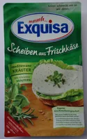 Scheiben aus Frischkäse, mediterrane Kräuter