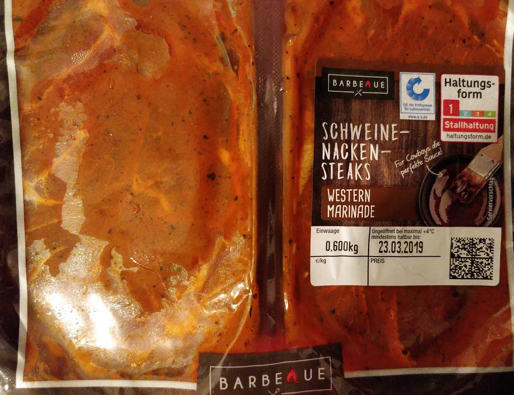 Nackensteaks vom Schwein in Western Marinade