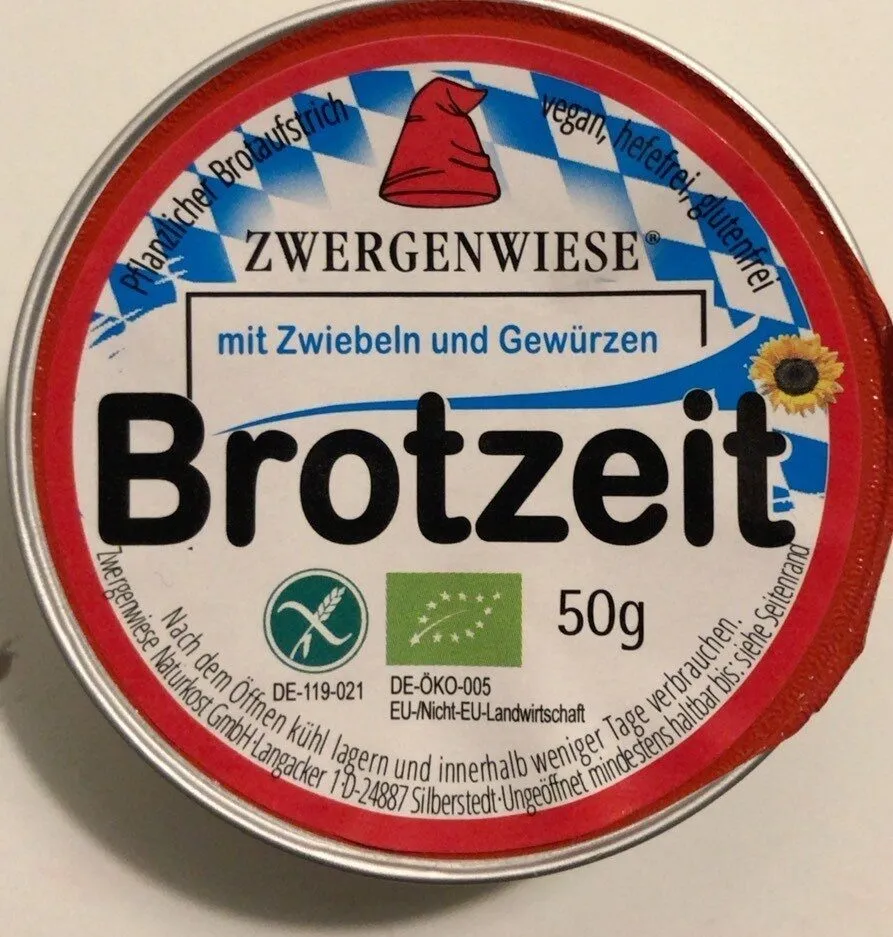 Brotzeit mit Zwiebeln und Gewürzen
