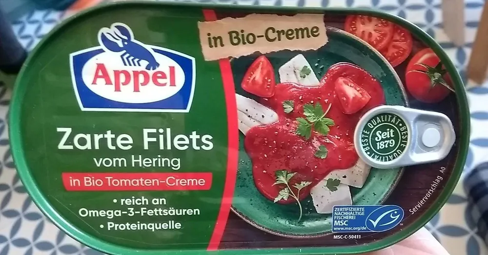 Zarte Filets vom Hering in Bio Tomaten Creme